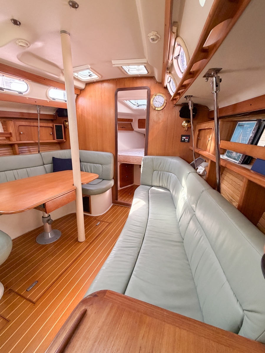 2000 Catalina 380
