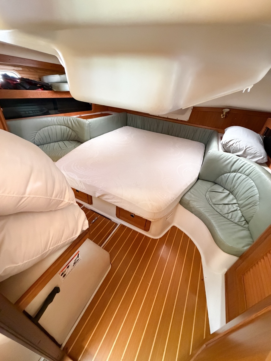 2000 Catalina 380