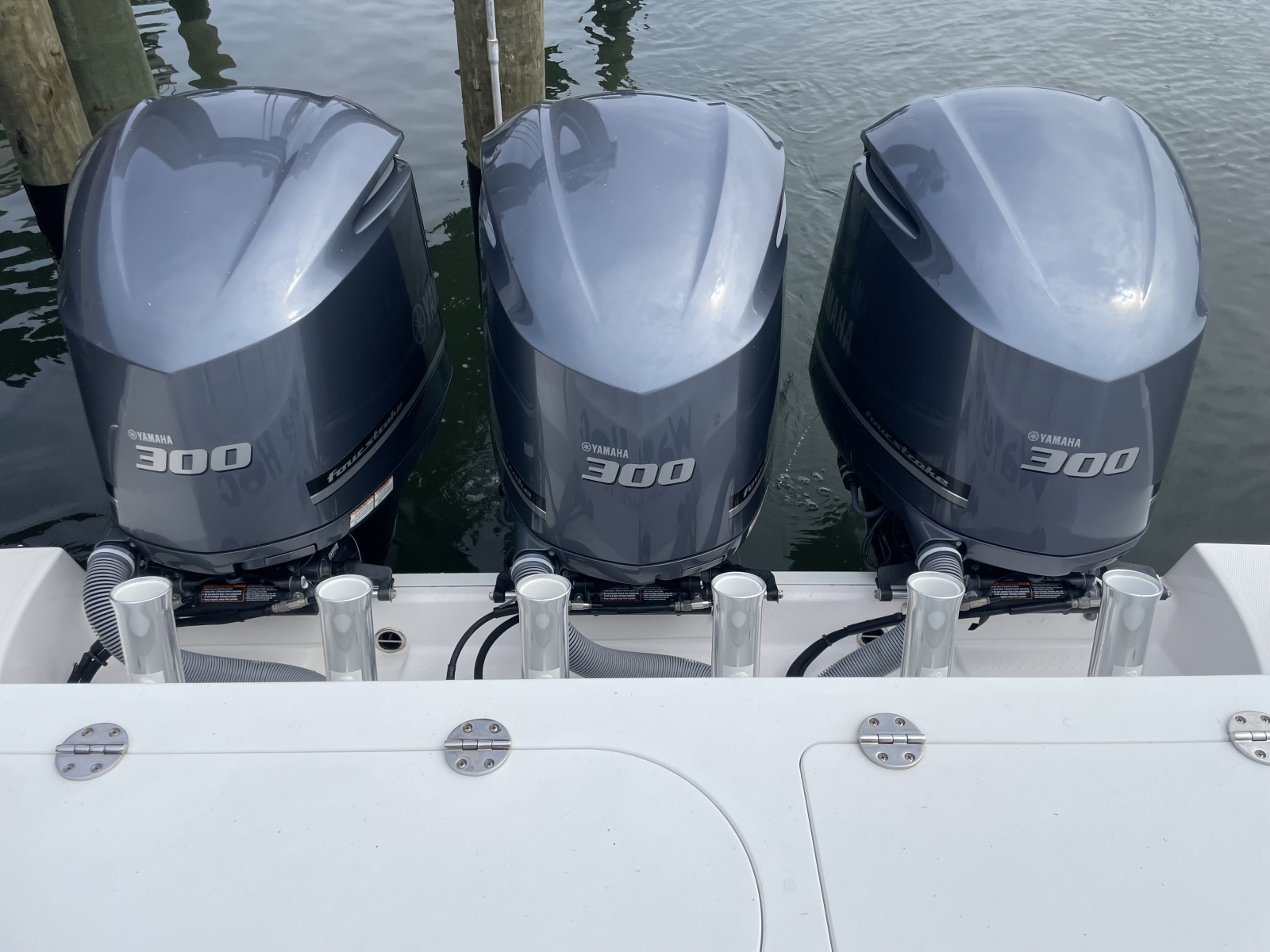 2015 Everglades 355CCX
