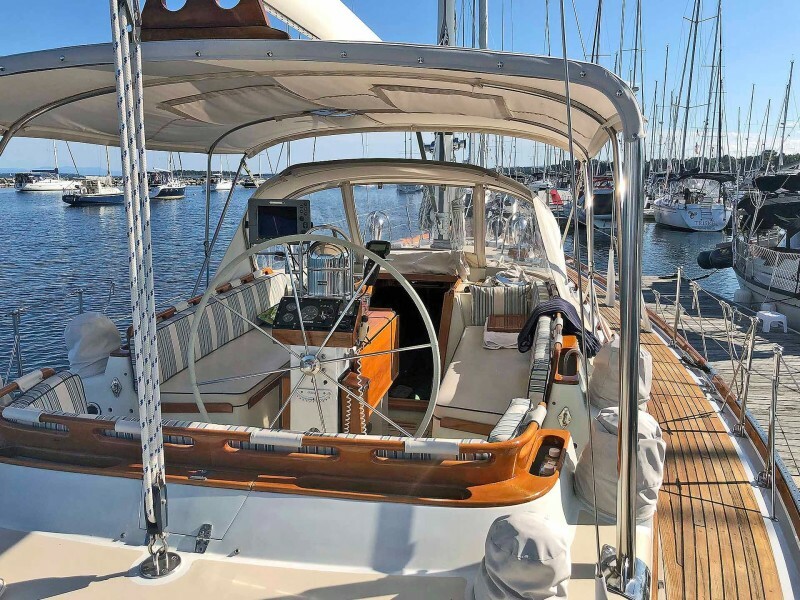 Cockpit, Fwd.
