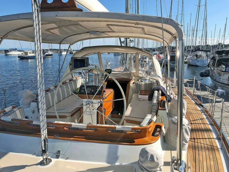 Cockpit, Fwd.