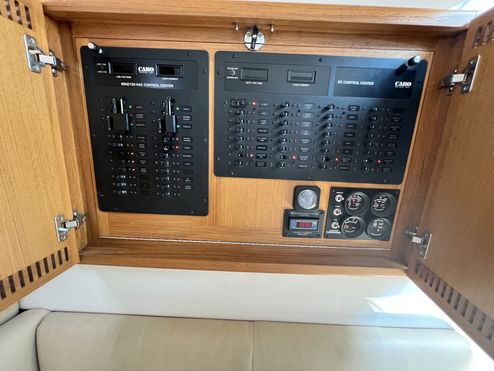 2007 Cabo 35 Express