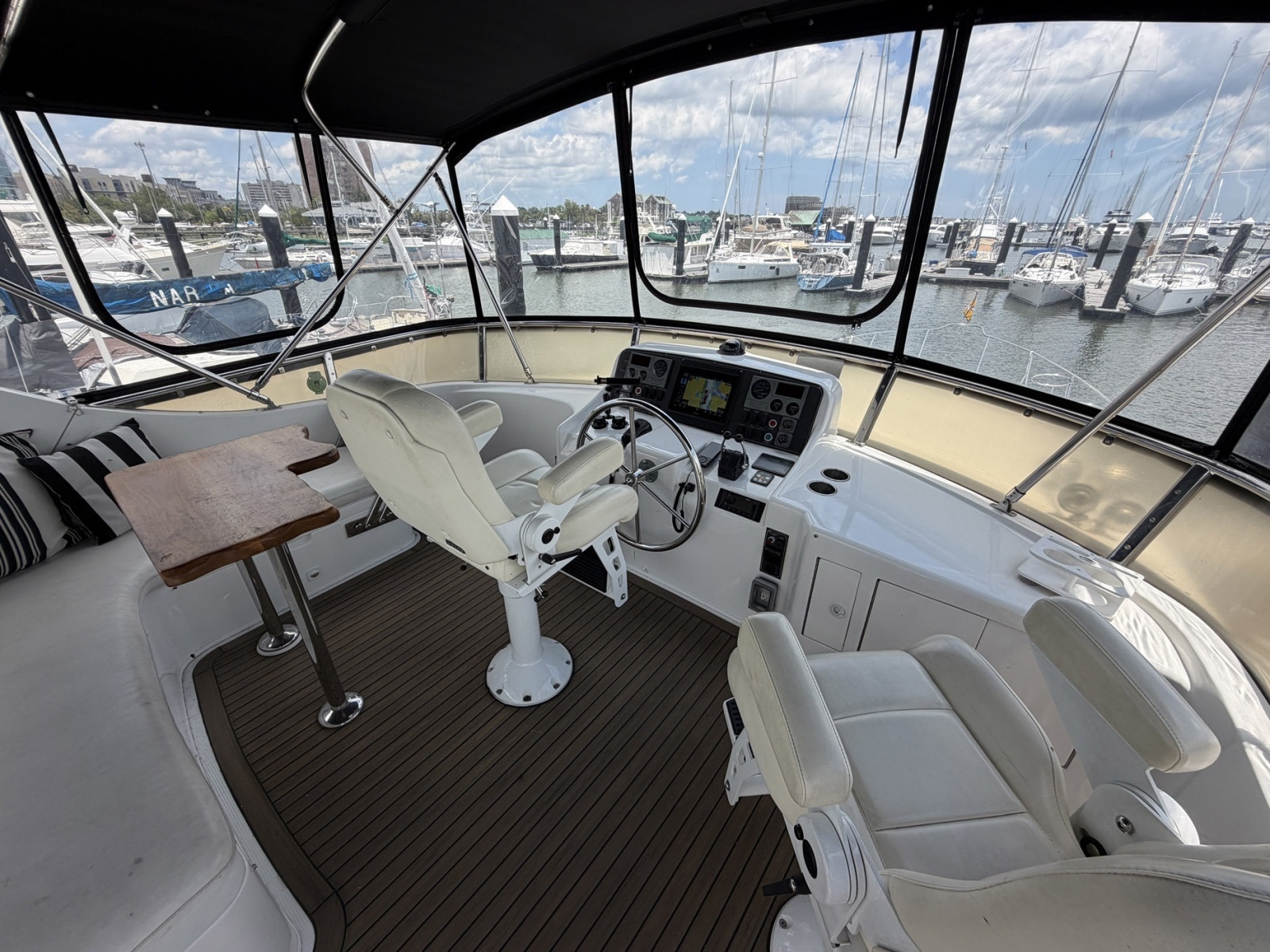 2005 Ocean Alexander 