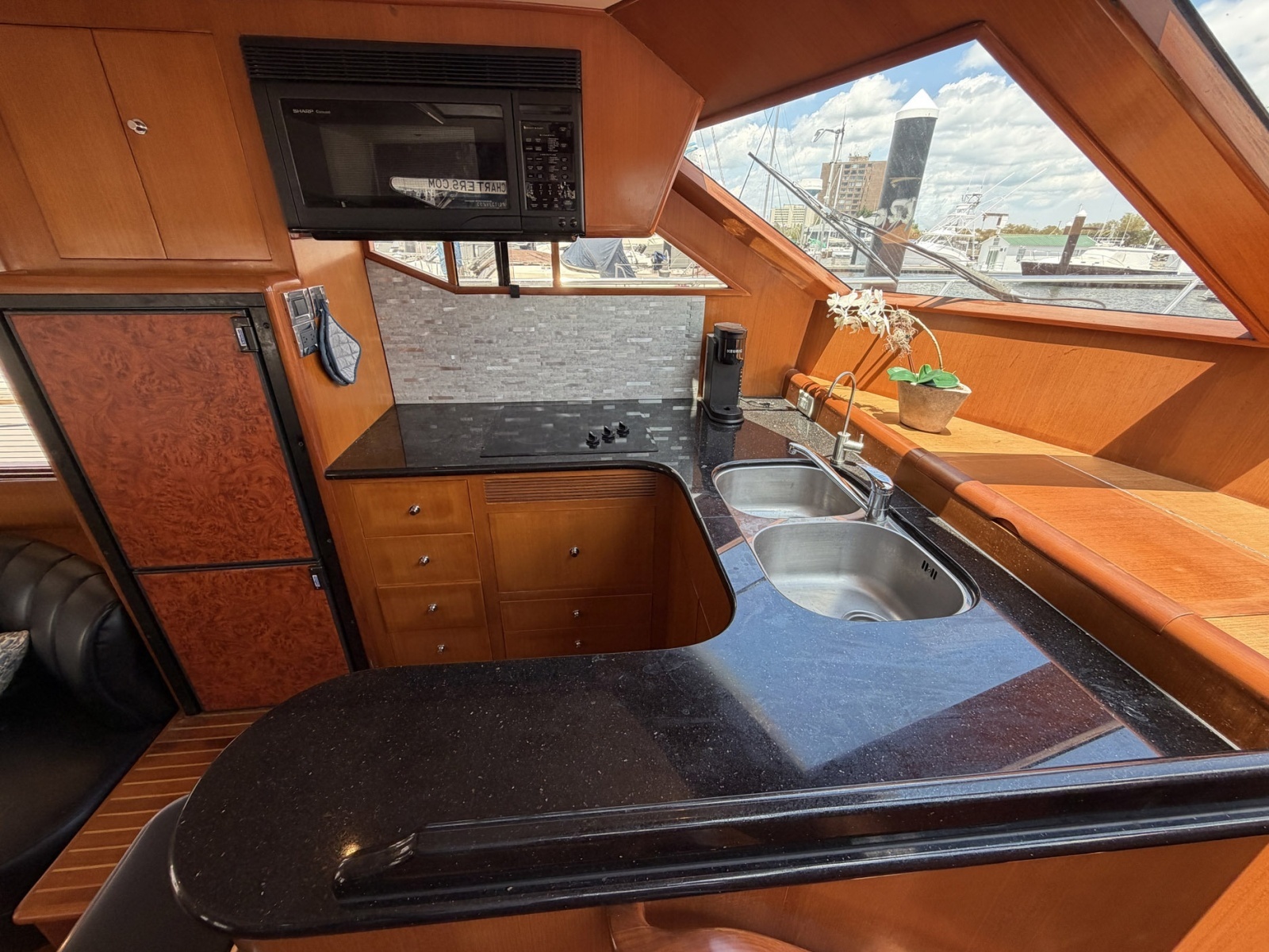 2005 Ocean Alexander 