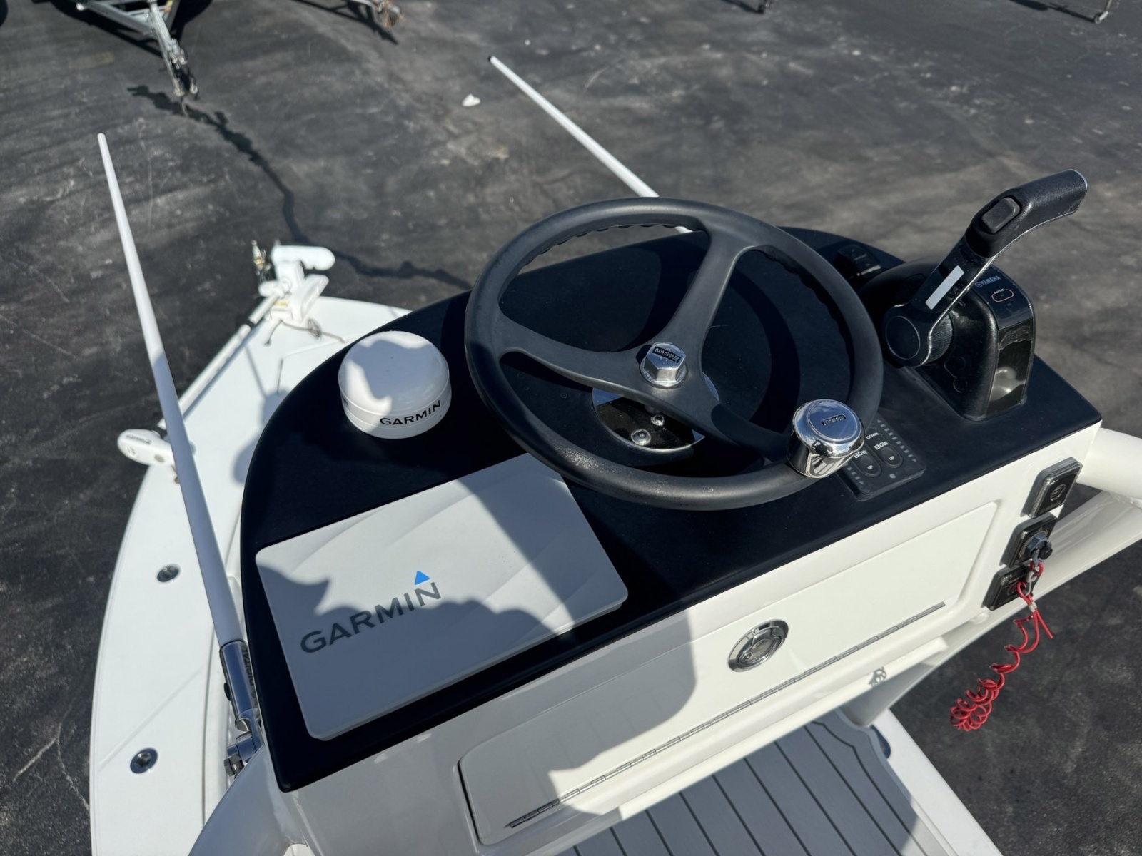 2018 Jupiter 25 Bay