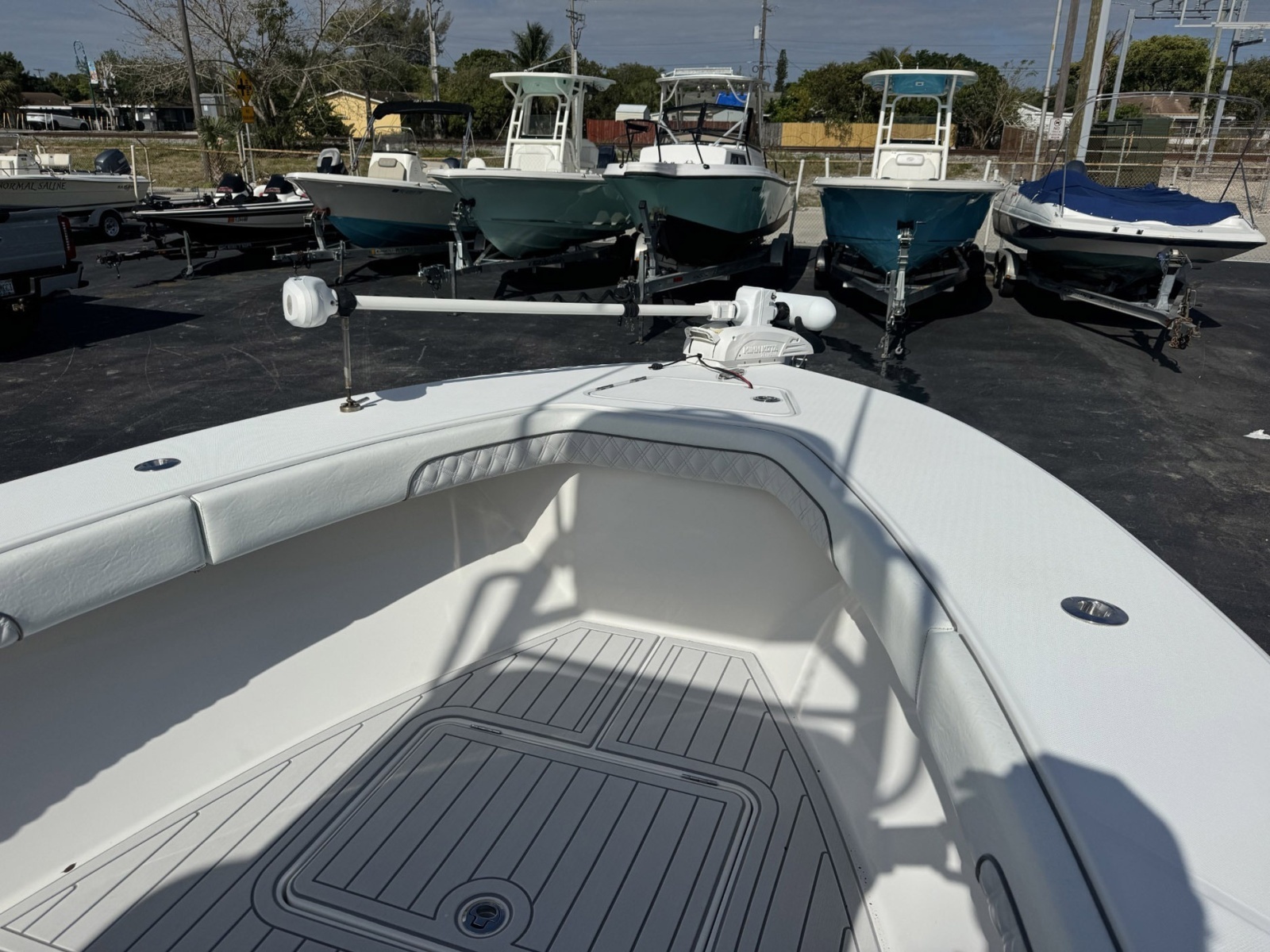 2018 Jupiter 25 Bay