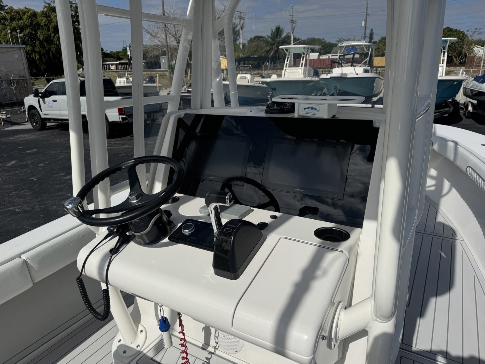 2018 Jupiter 25 Bay