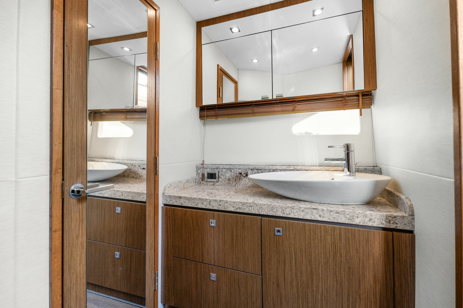 2017 Sea Ray SUNDANCER 510