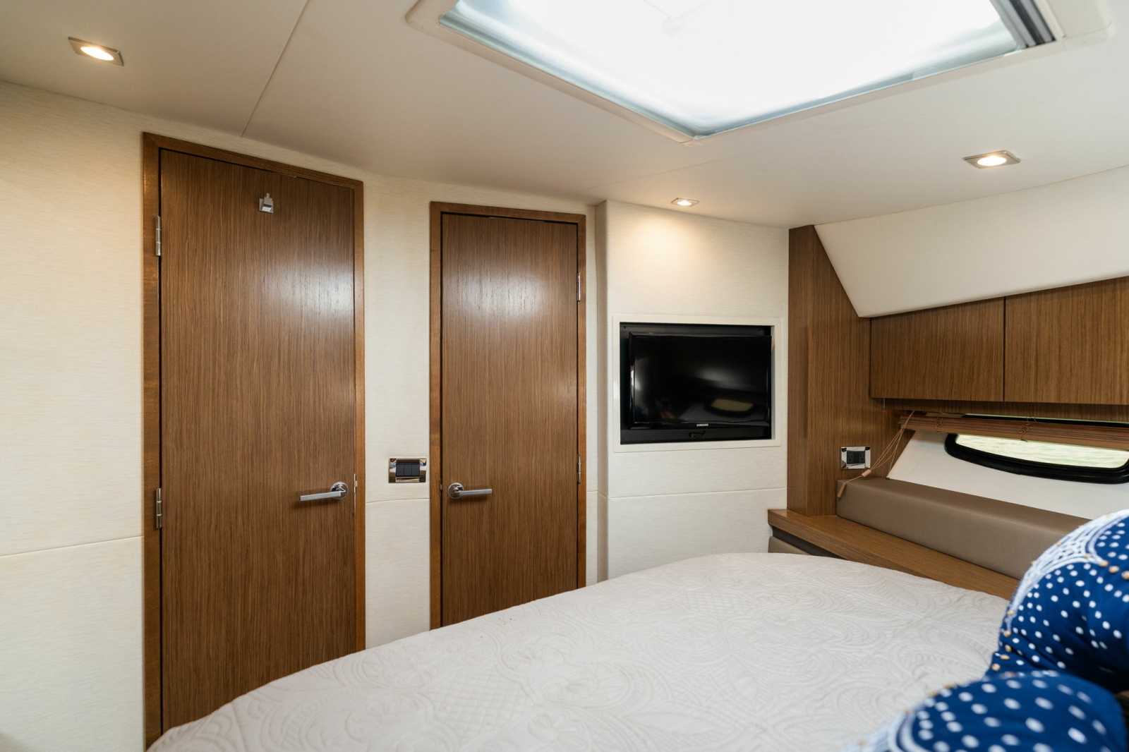2017 Sea Ray SUNDANCER 510