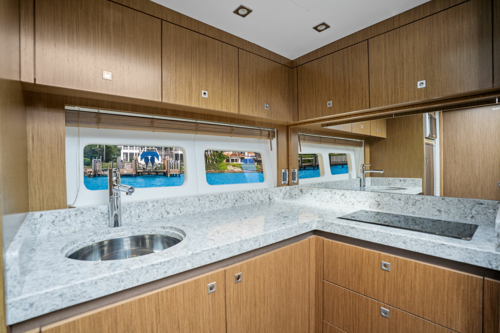 2017 Sea Ray SUNDANCER 510