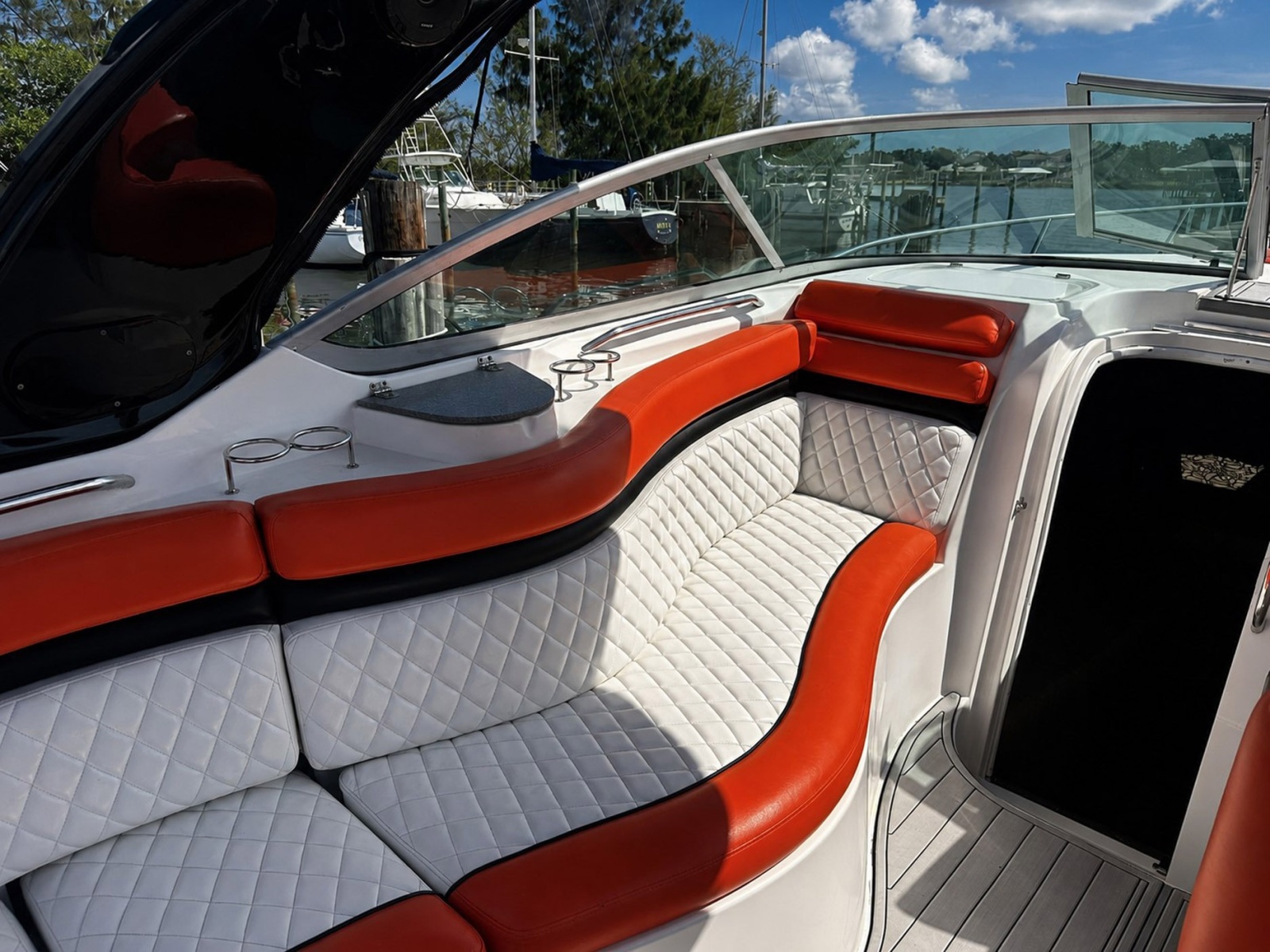 2012 Rinker 310 Express Cruiser