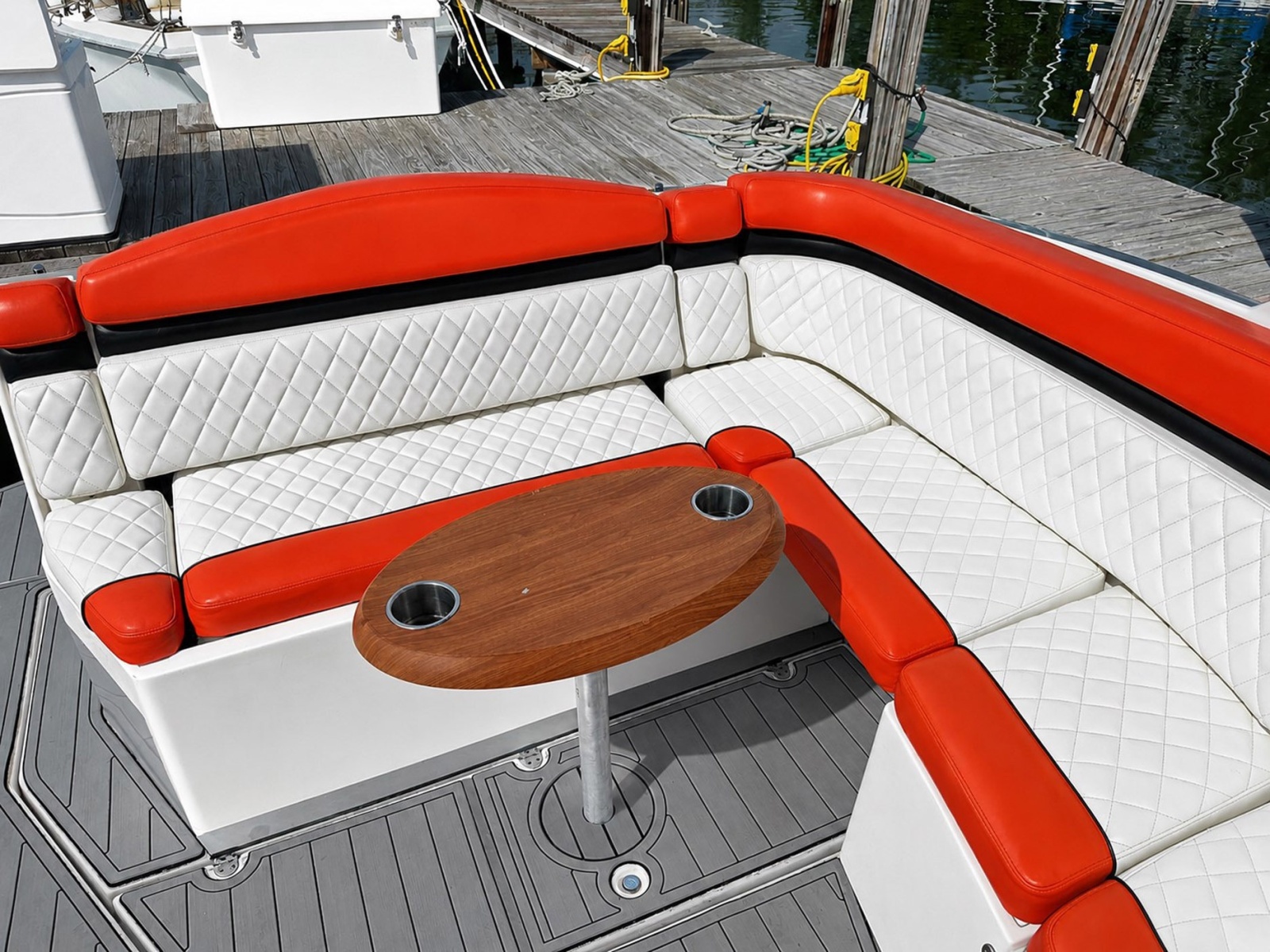 2012 Rinker 310 Express Cruiser