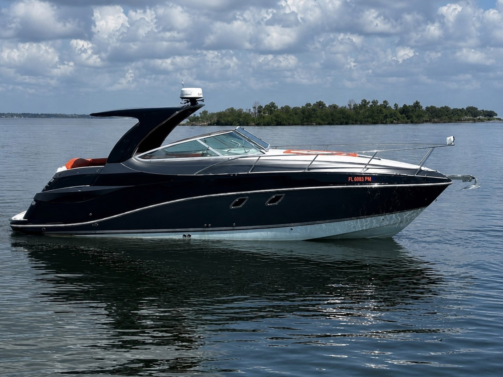 2012 Rinker 310 Express Cruiser