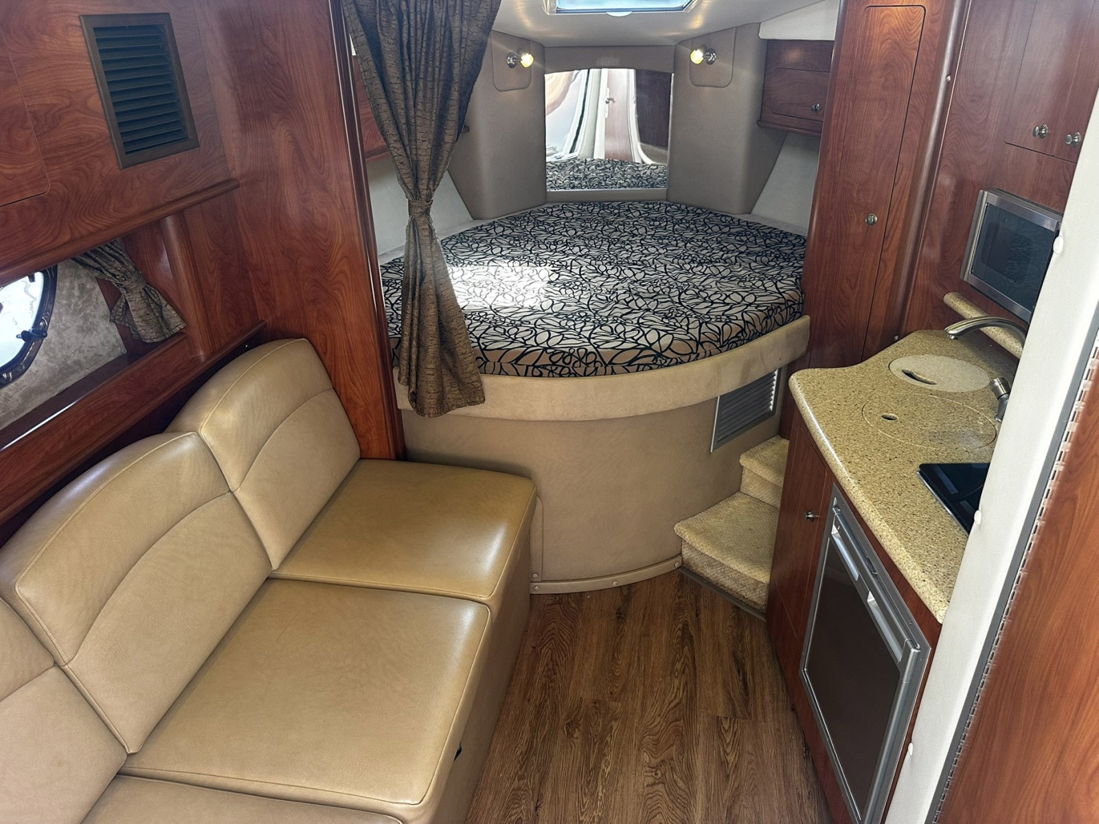 2012 Rinker 310 Express Cruiser