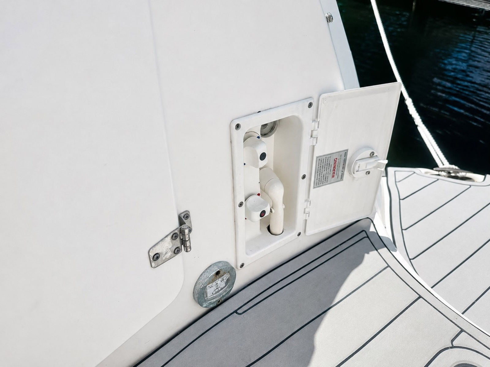 2012 Rinker 310 Express Cruiser
