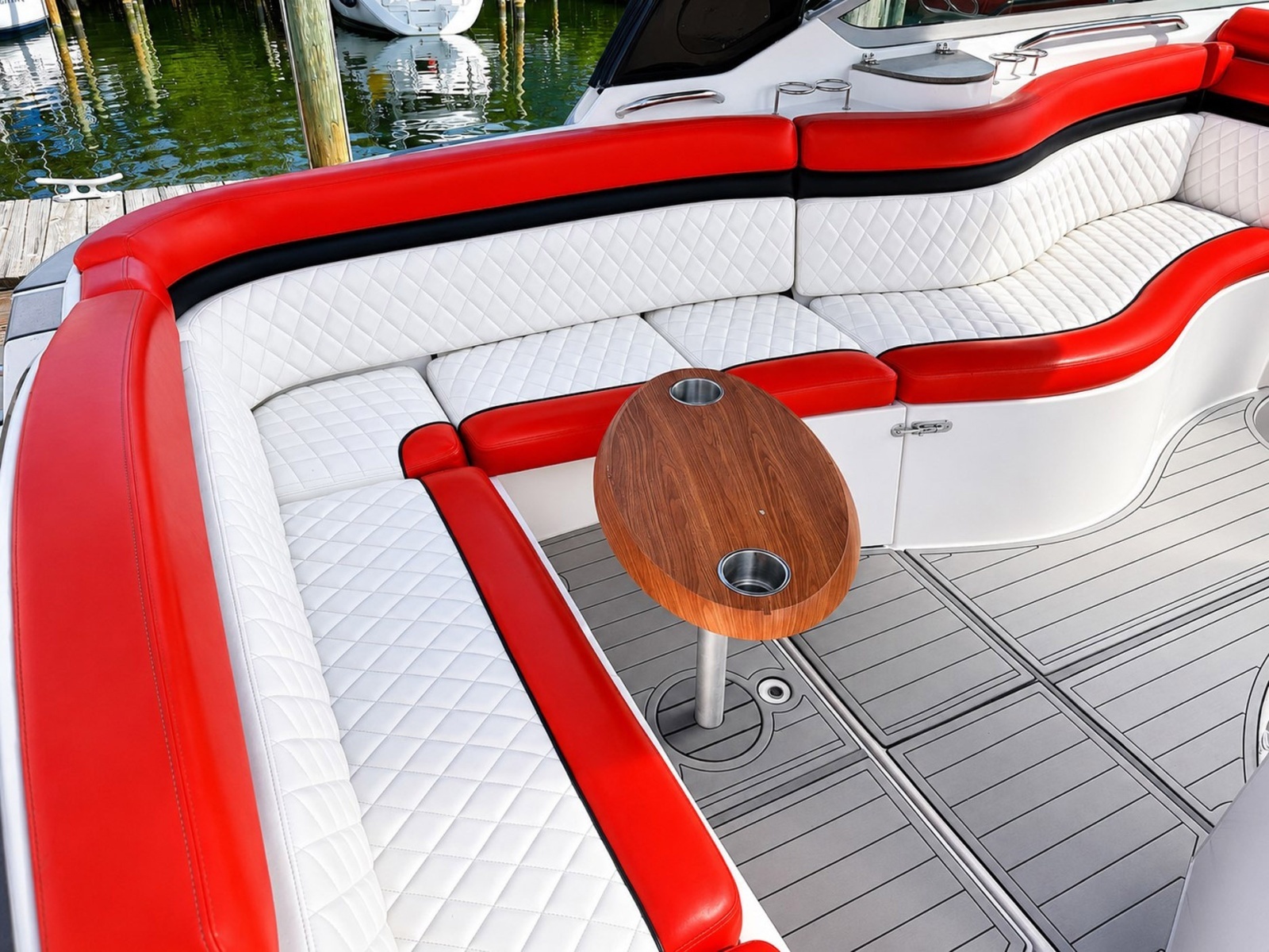 2012 Rinker 310 Express Cruiser