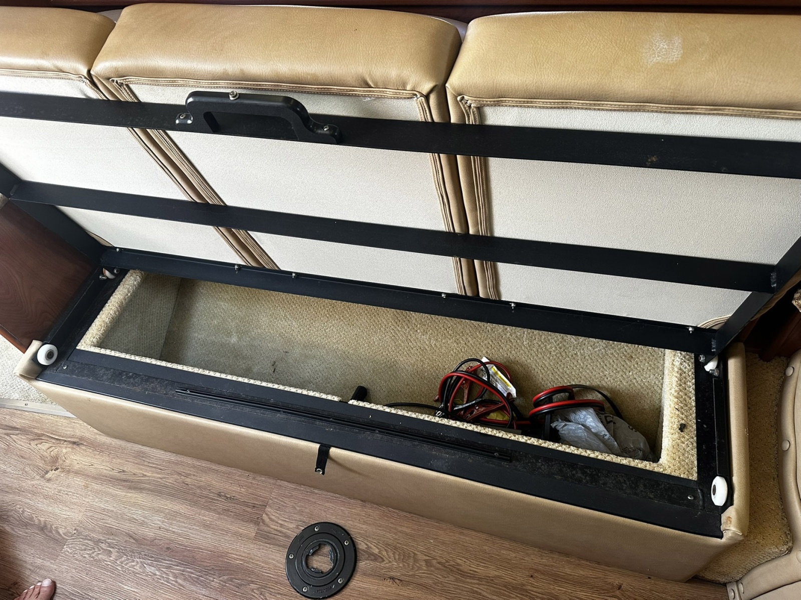 2012 Rinker 310 Express Cruiser