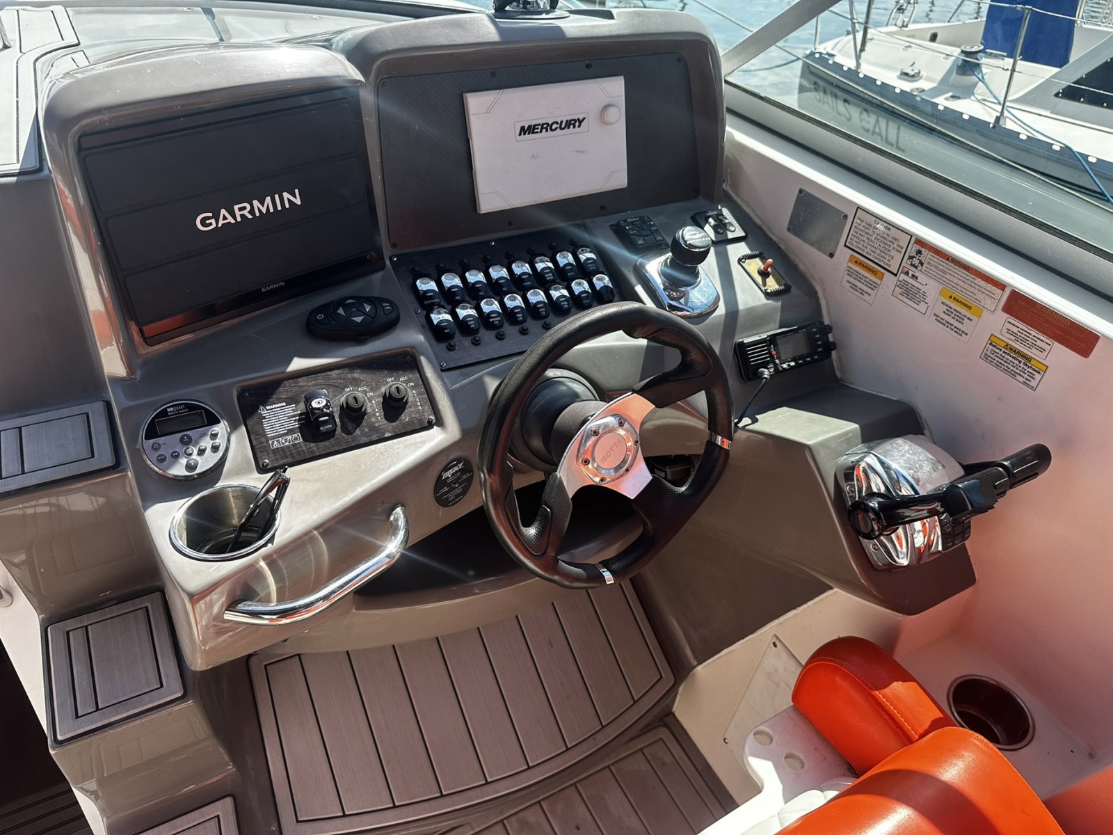 2012 Rinker 310 Express Cruiser