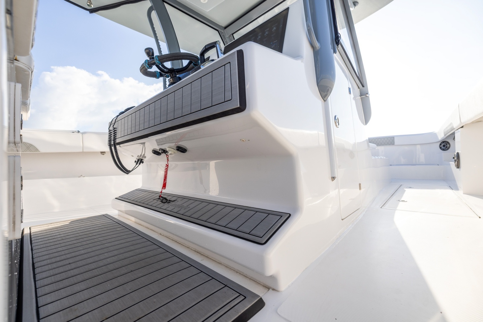 2026 Front Runner 37 Catamaran