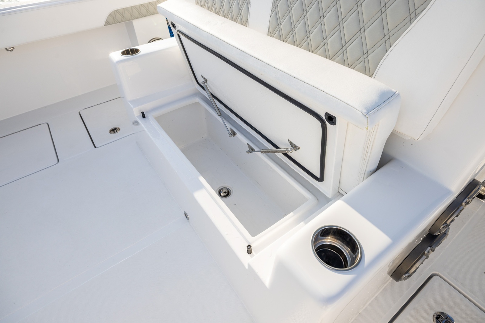 2026 Front Runner 37 Catamaran