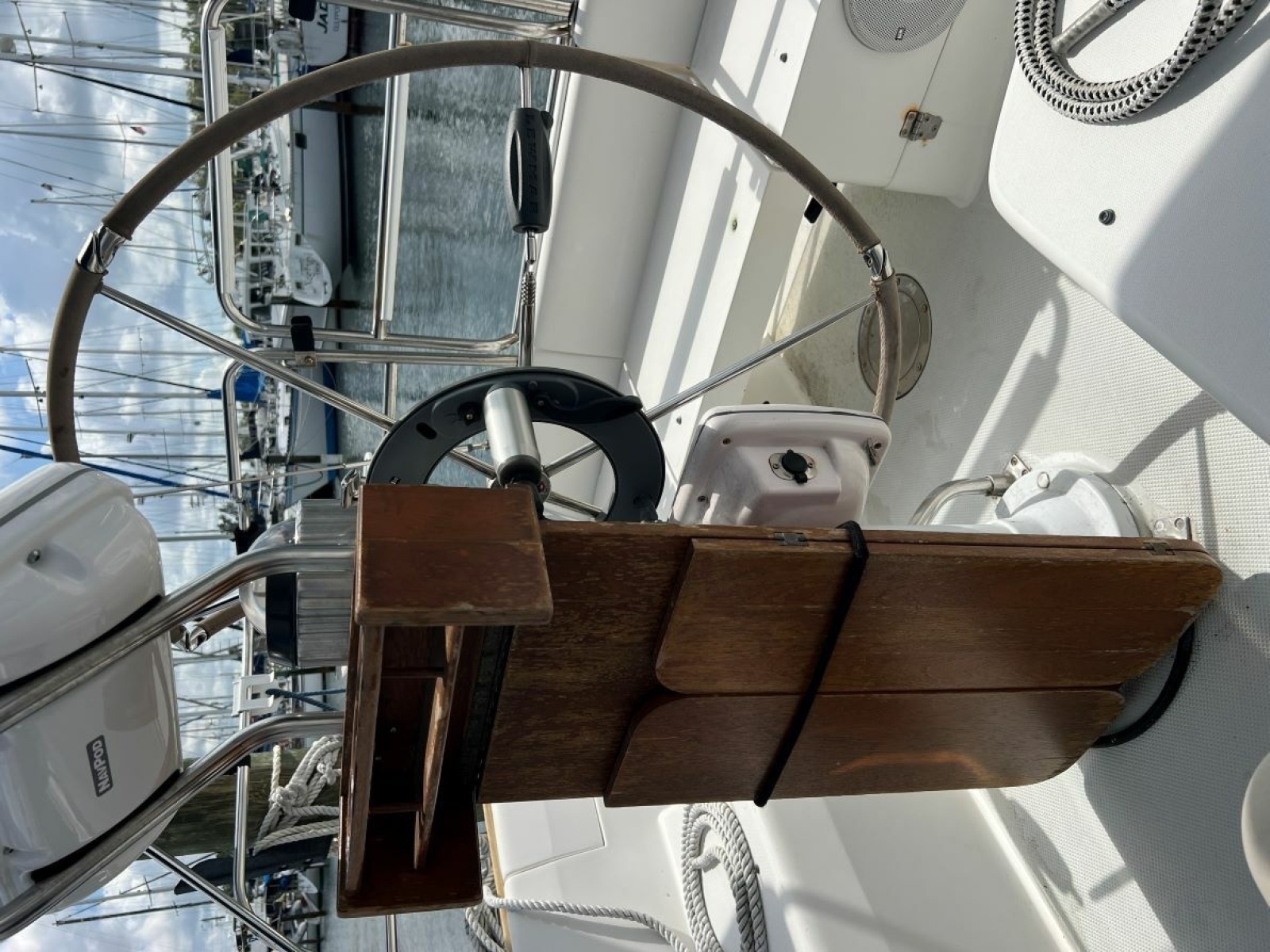 2001 Catalina MKII