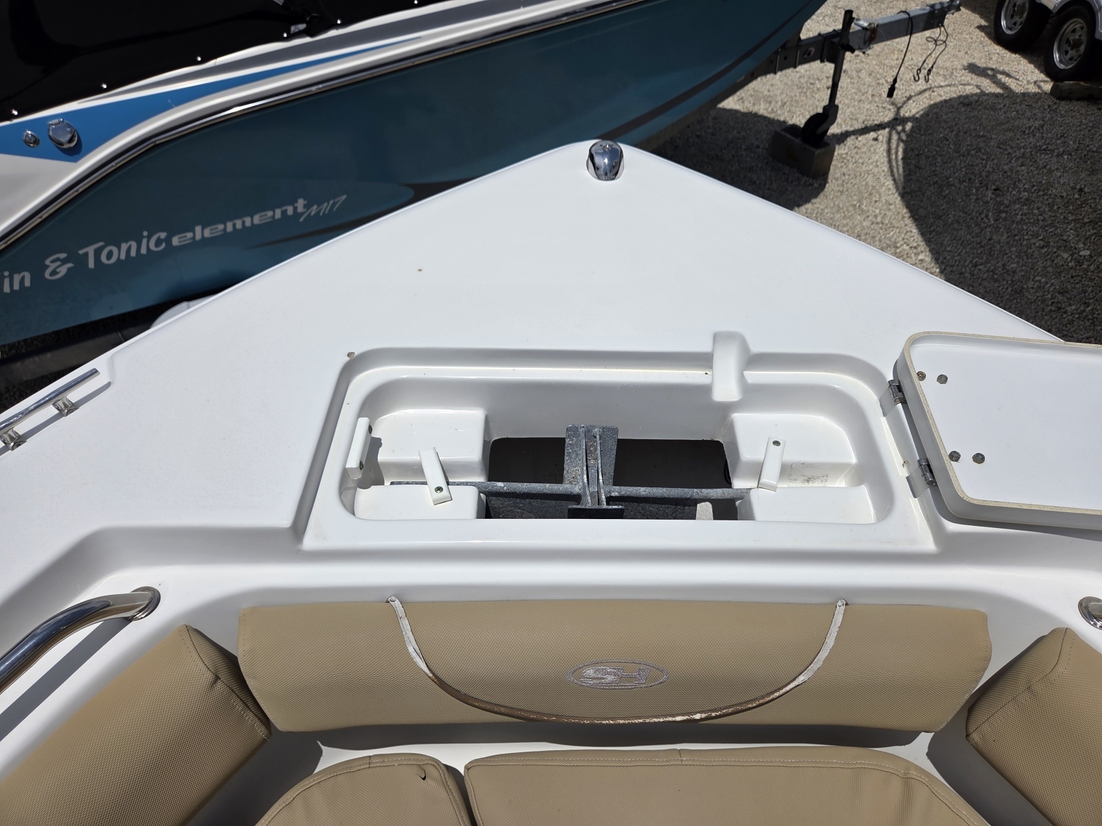 2017 Sea Hunt Ultra 211
