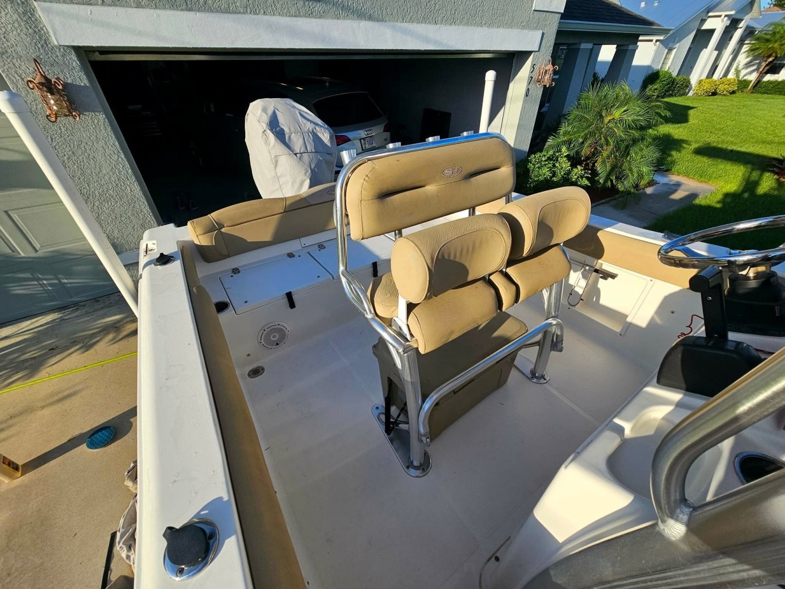 2017 Sea Hunt Ultra 211