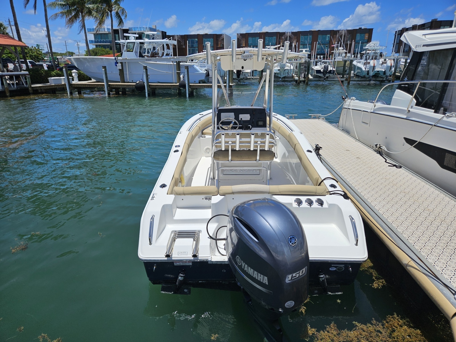 2017 Sea Hunt Ultra 211