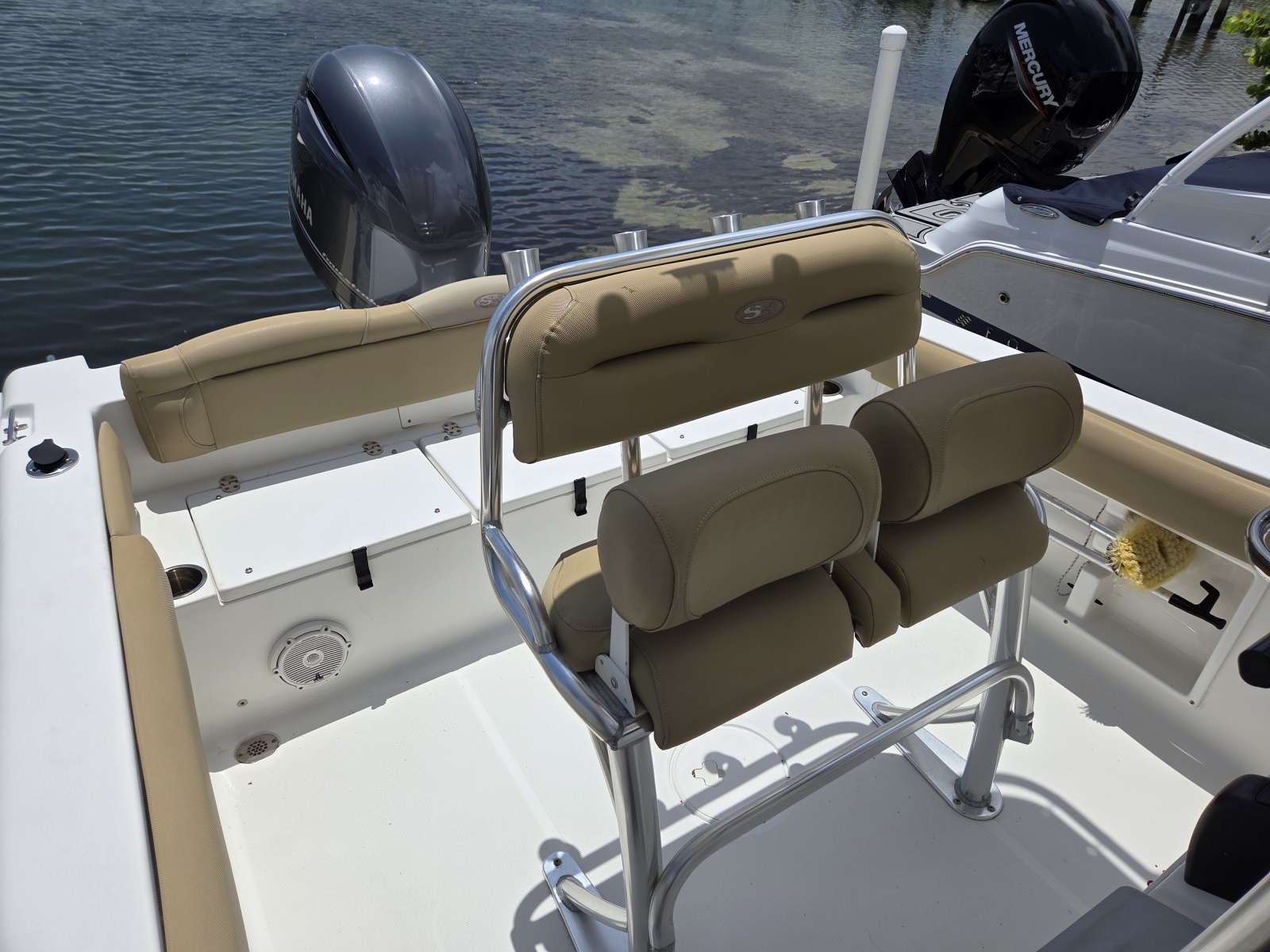 2017 Sea Hunt Ultra 211