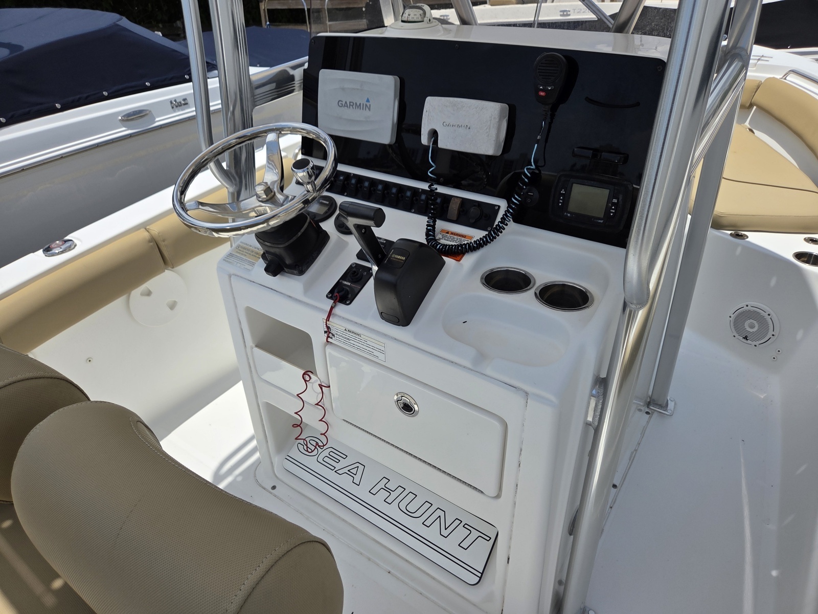 2017 Sea Hunt Ultra 211
