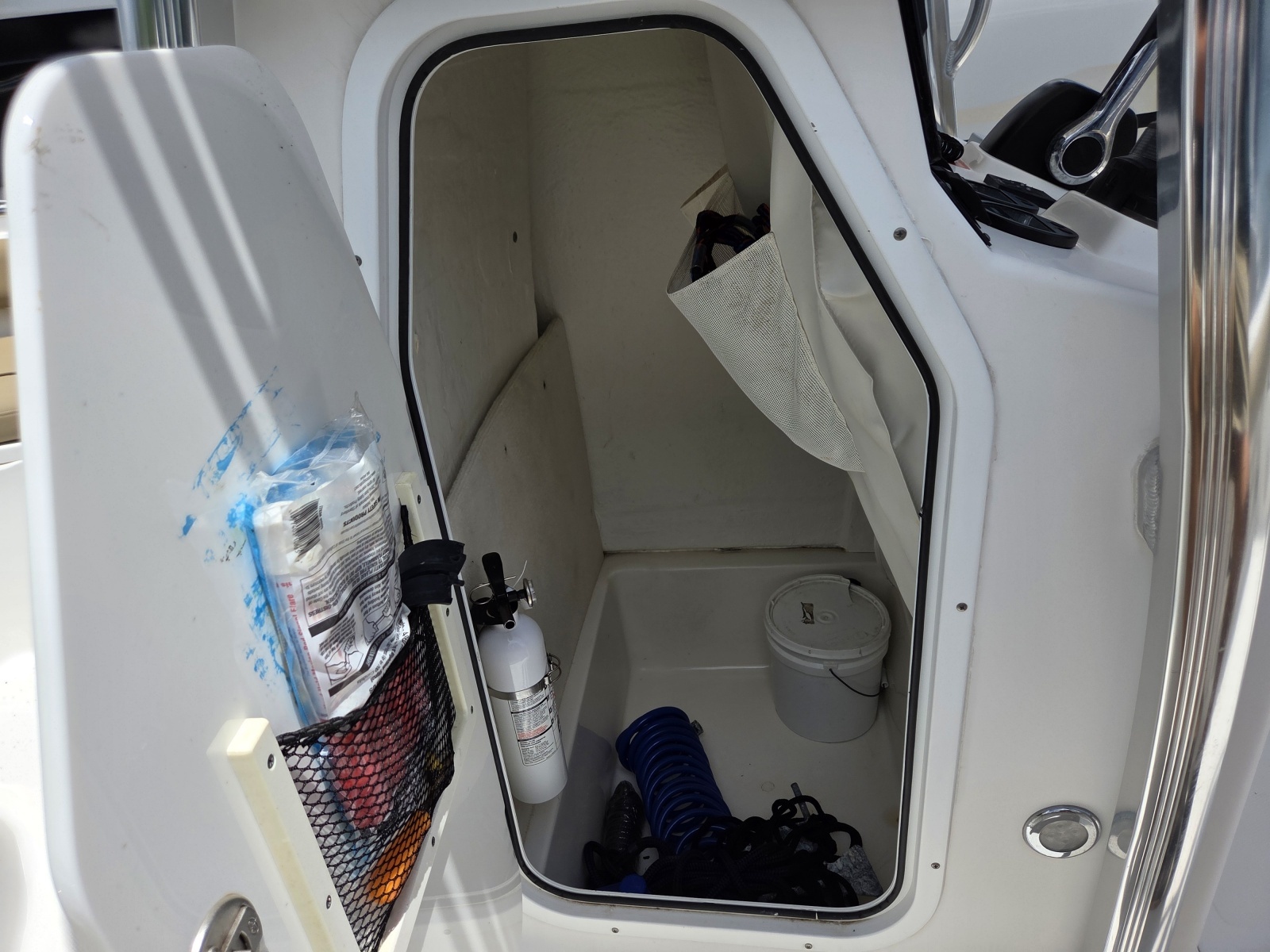 2017 Sea Hunt Ultra 211
