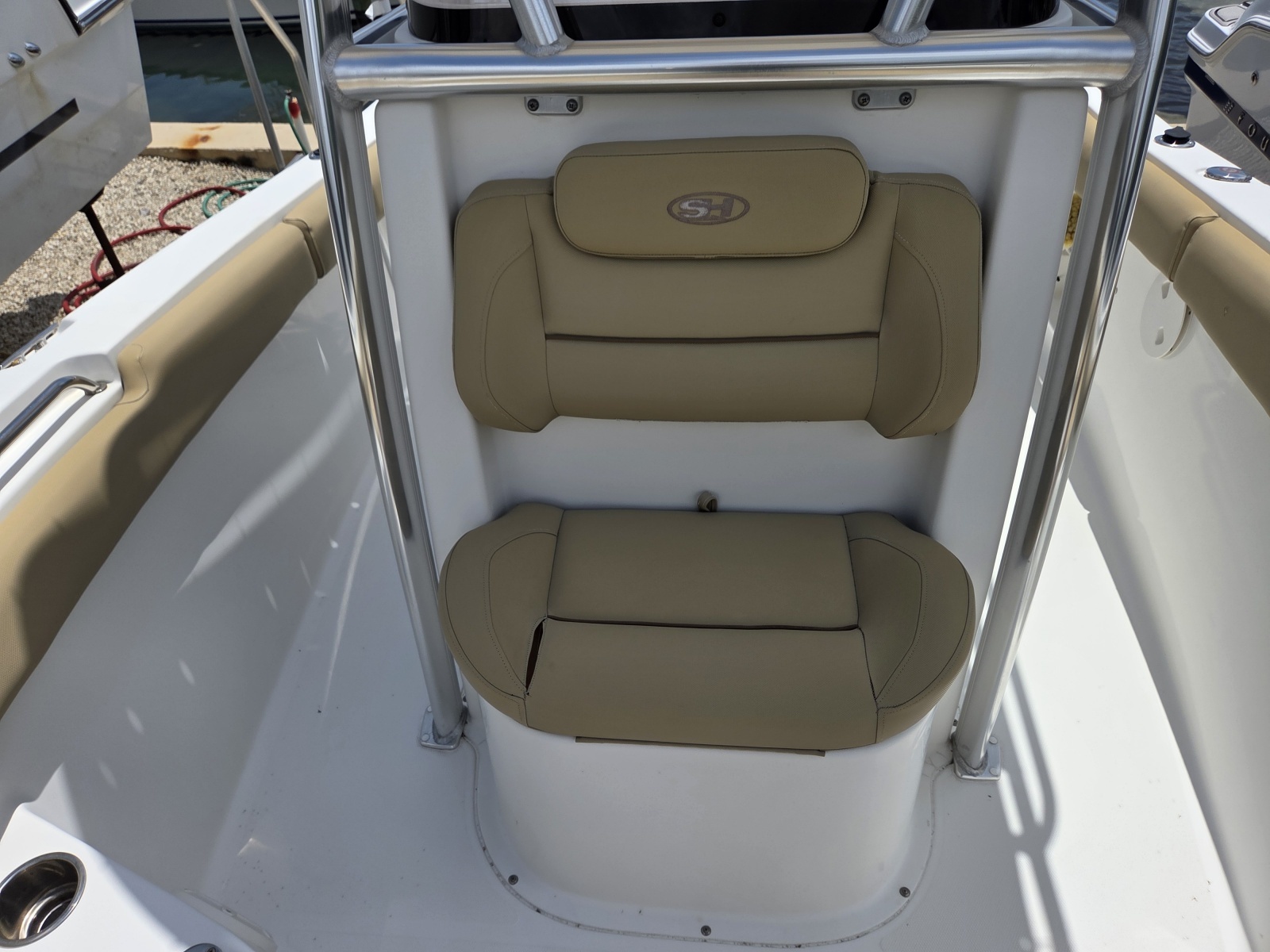 2017 Sea Hunt Ultra 211