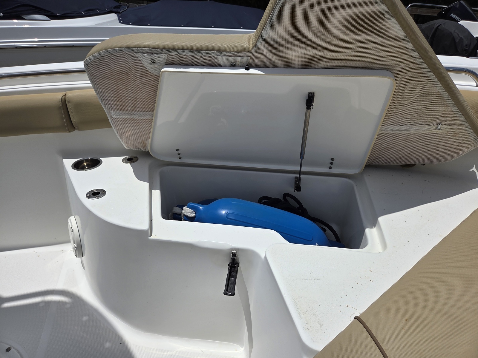 2017 Sea Hunt Ultra 211
