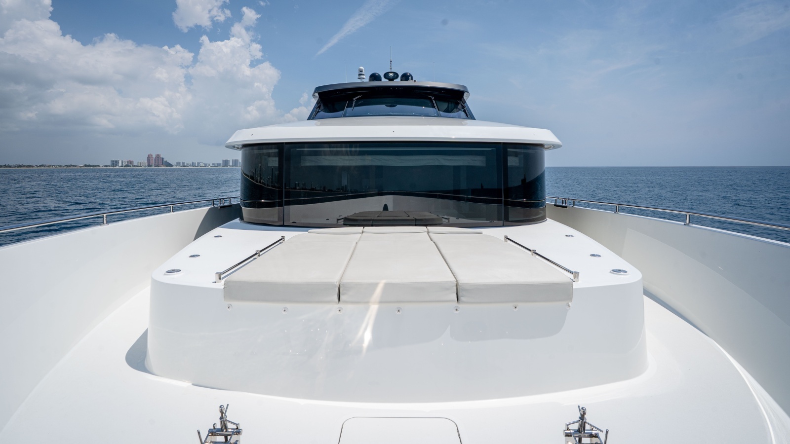 2025 Ocean Alexander 32L