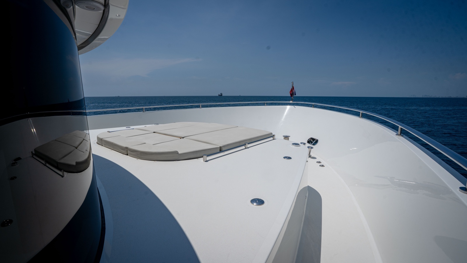 2025 Ocean Alexander 32L