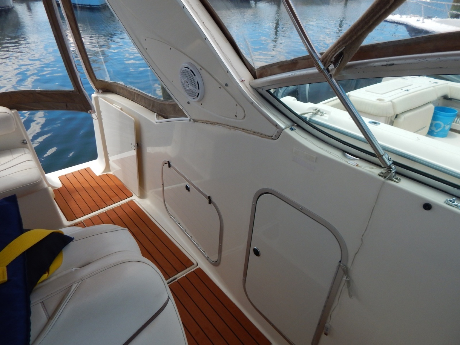1999 Maxum 2800 SCR