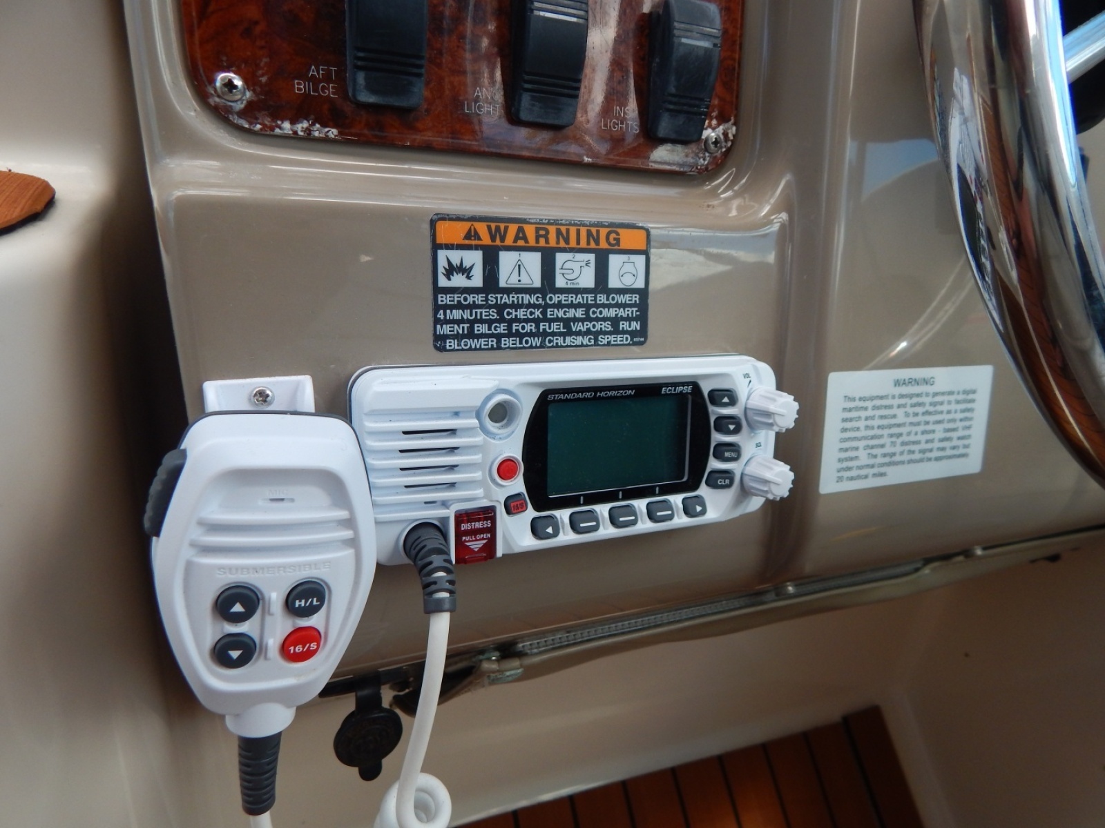 1999 Maxum 2800 SCR