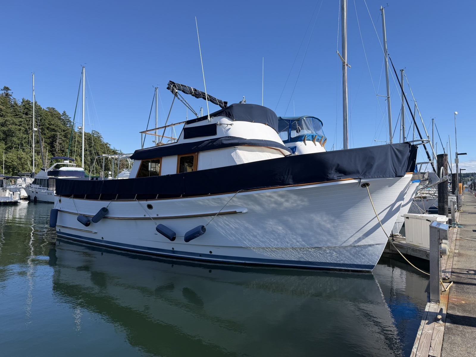 1988 Monk 36 Aft Cabin