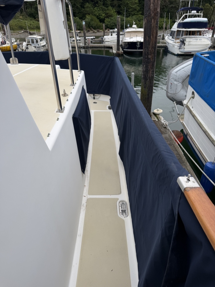 1988 Monk 36 Aft Cabin