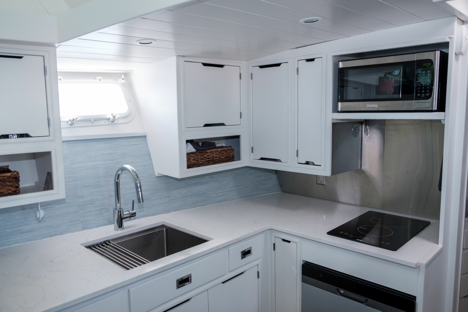 1967 Huckins Linwood