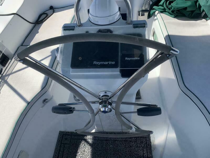 2004 Beneteau Oceanis 393
