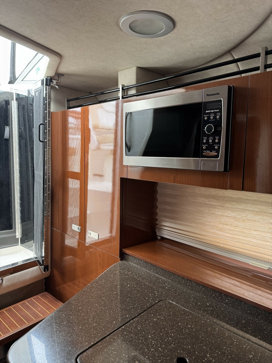 Sea Ray 310da Galley 1