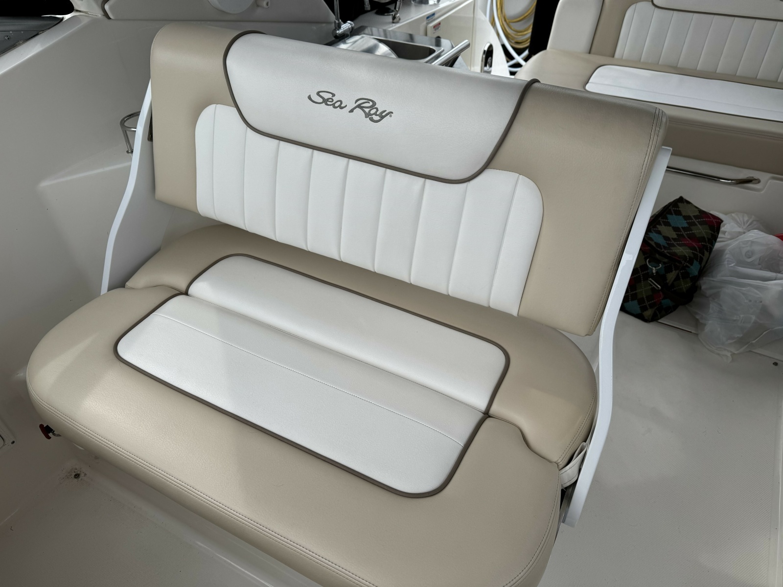 Sea Ray 310da Helm Seat