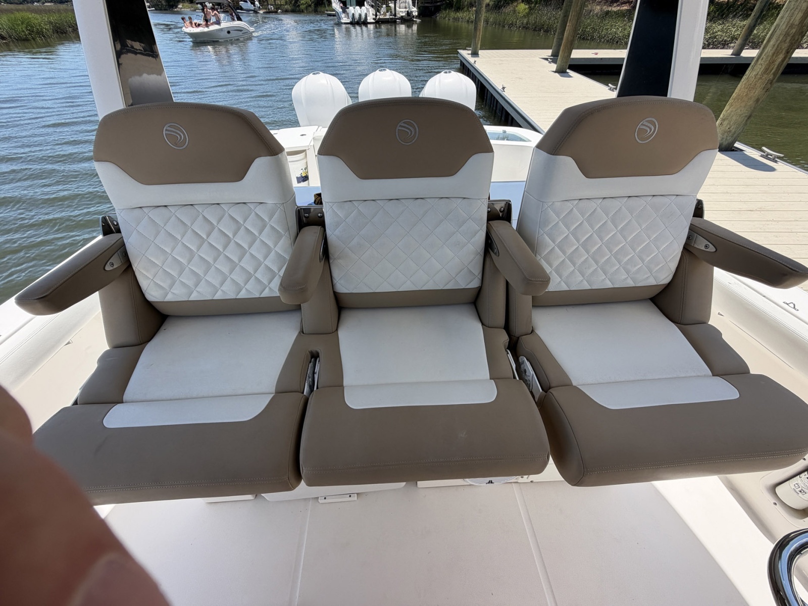 2016 Edgewater 368 CC