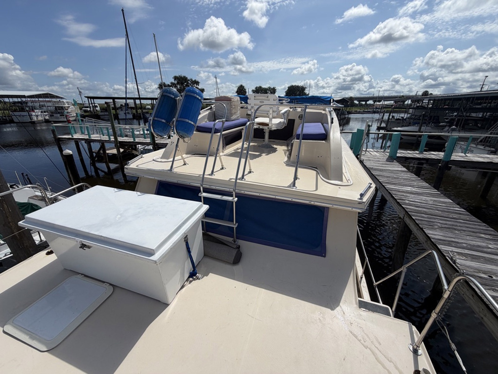 1987 Holiday Mansion Costal Barracuda
