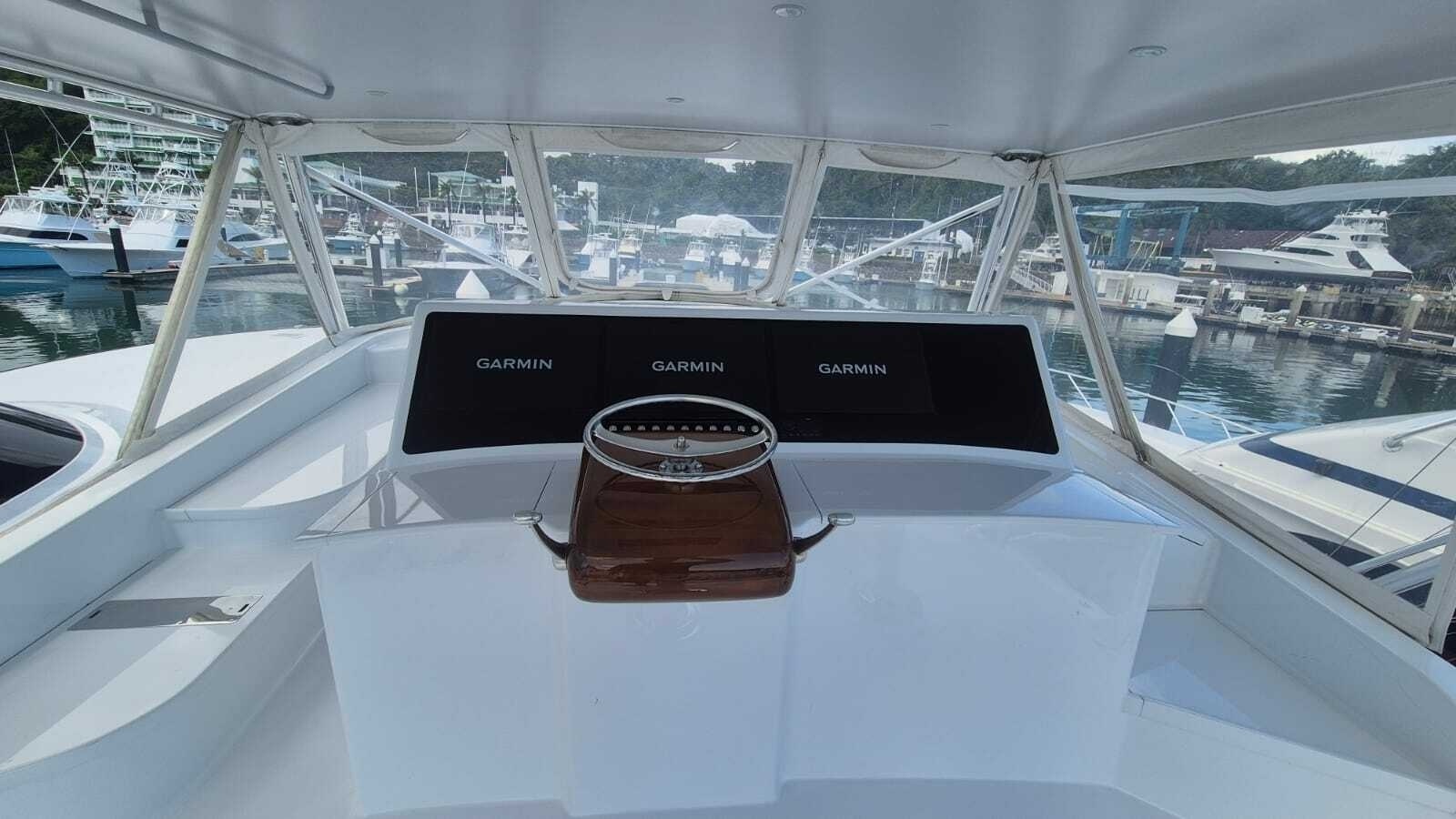 1998 American Custom Yachts 