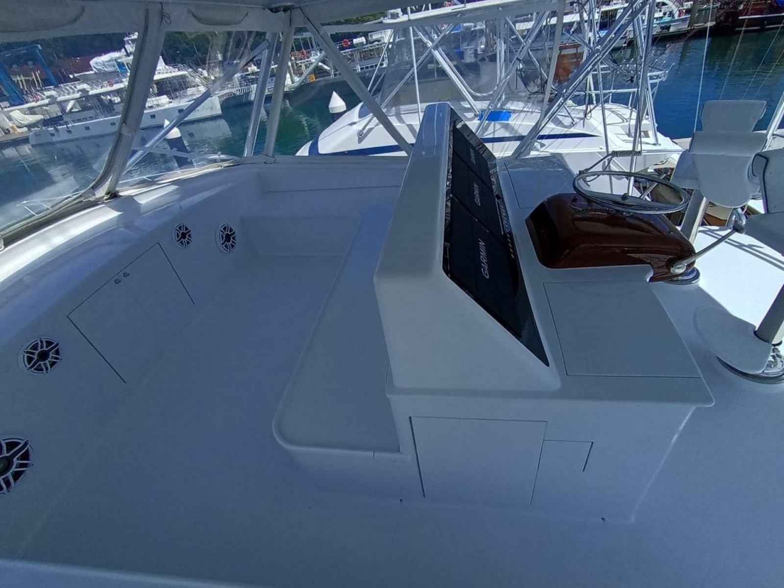 1998 American Custom Yachts 