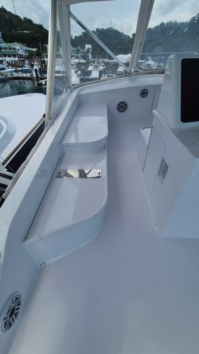 1998 American Custom Yachts 