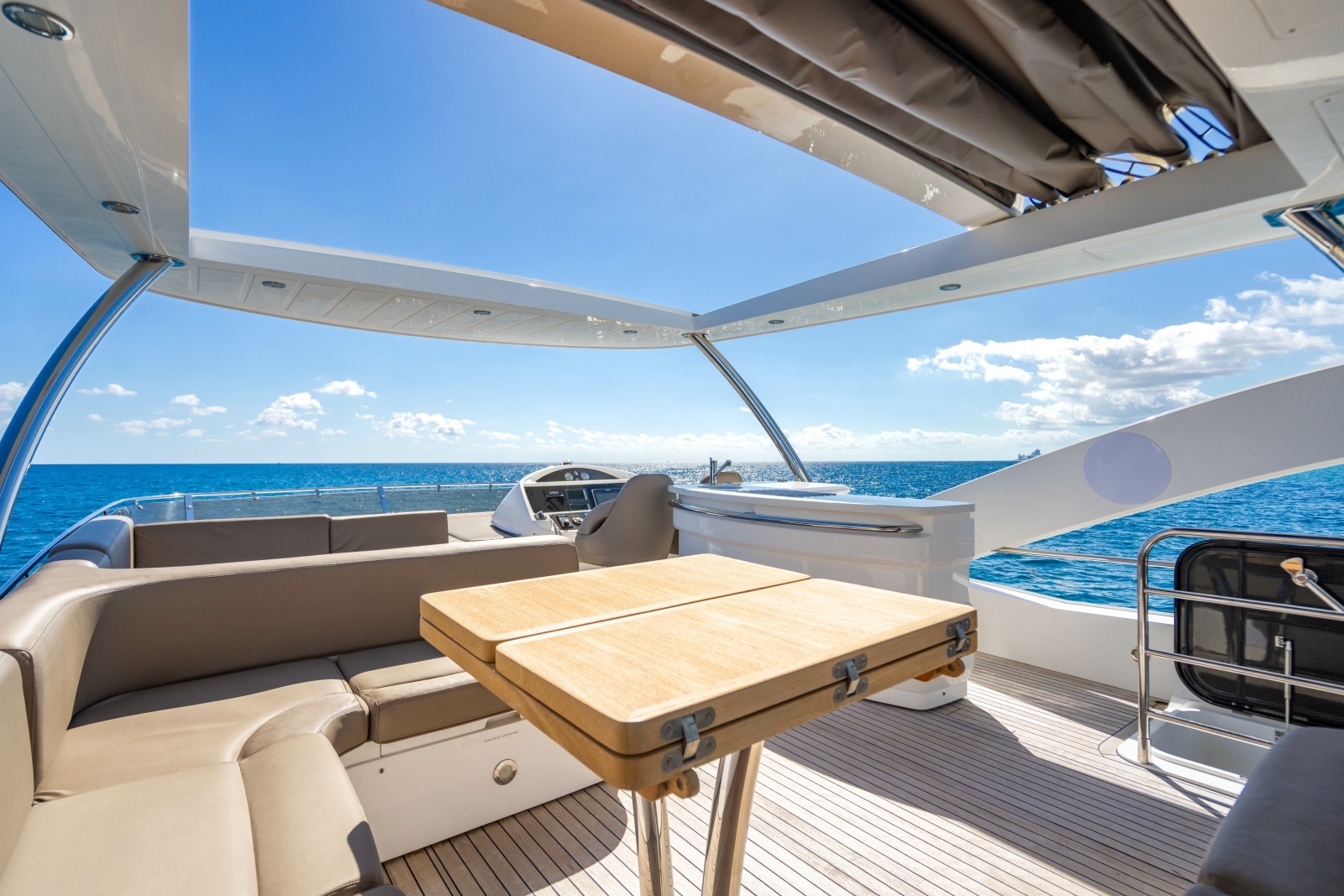 2014 Sunseeker Manhattan 73