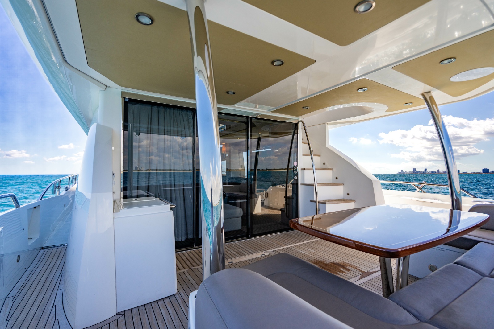 2014 Sunseeker Manhattan 73